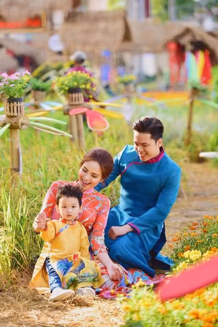 Hoa hậu Diễm Hương rực rỡ đầu Xuân ảnh 7