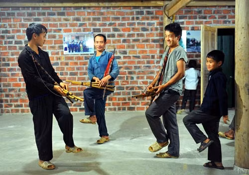 Gìn giữ giá trị văn hoá của tiếng khèn ảnh 1