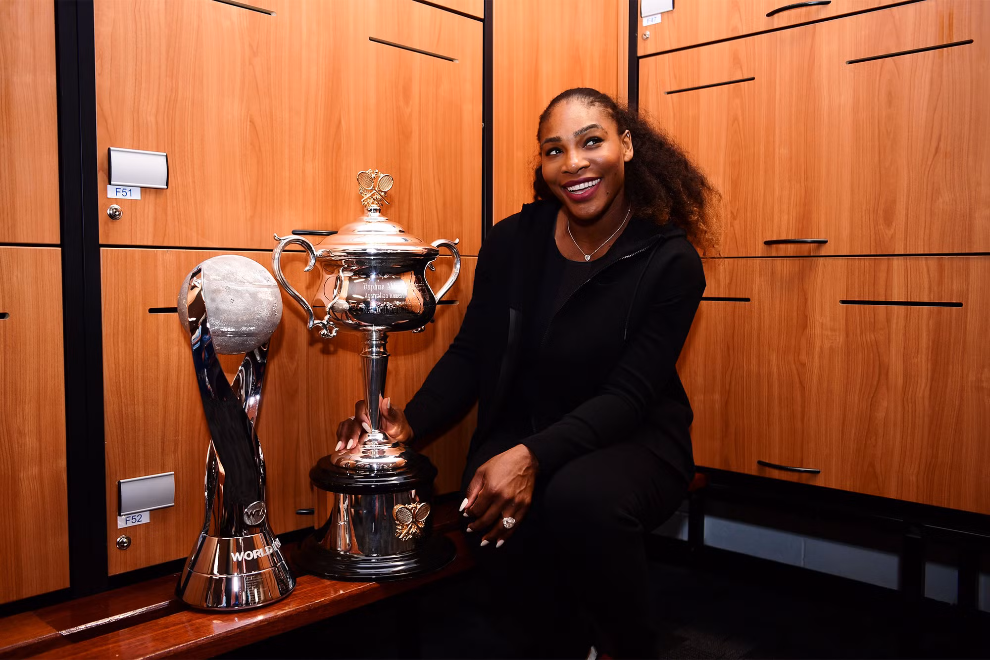 Roger Federer trở lại top 10, Serena Williams giành ngôi số 1 thế giới ảnh 2