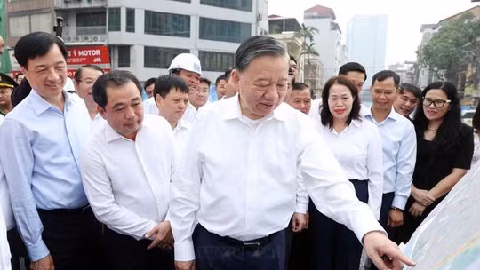 Bản tin ảnh sáng 10/10