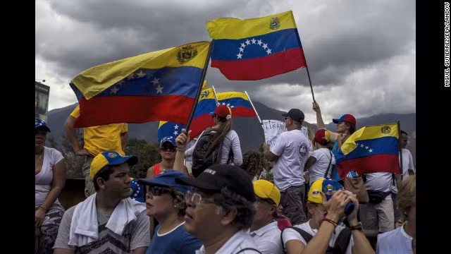 Venezuela mất 10 tỉ USD vì biểu tình ảnh 1