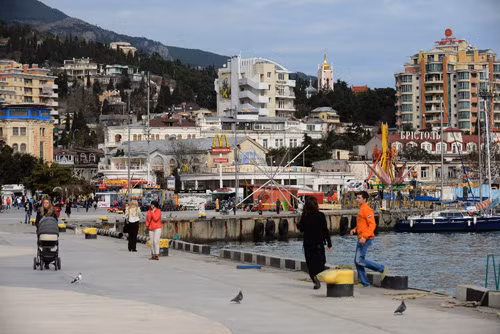 Crimea chính thức sáp nhập vào Nga ảnh 1