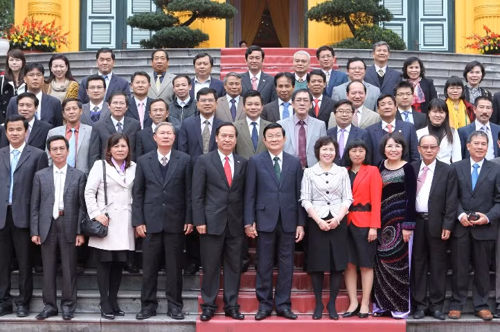 Chủ tịch nước Trương Tấn Sang tiếp doanh nghiệp dệt may tiêu biểu ảnh 1
