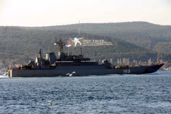 Tàu chiến Nga vào Địa Trung Hải sau khi máy bay Syria bị bắn hạ ảnh 1
