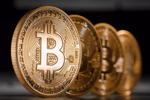Mỹ để ngỏ khả năng đánh thuế đồng Bitcoin ảnh 1