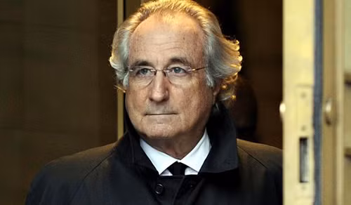 Kết tội 5 nhân viên của 'siêu lừa' Madoff ảnh 1