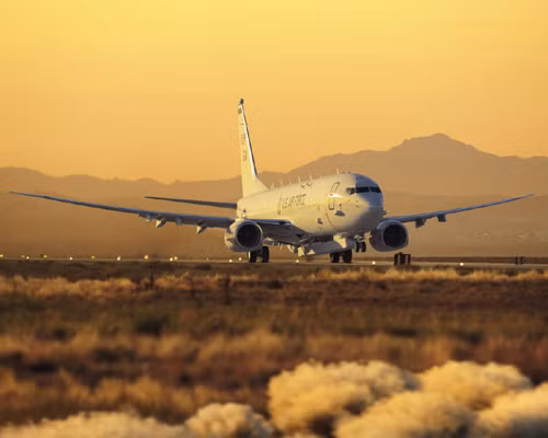 Máy bay trinh sát tìm MH370 tối tân của Mỹ ảnh 13