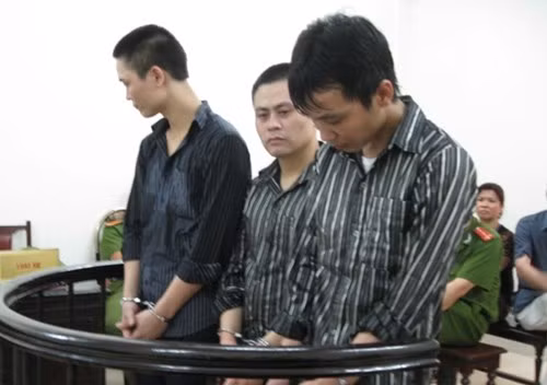 24 năm tù cho kẻ dùng súng tự chế bắn cảnh sát ảnh 1