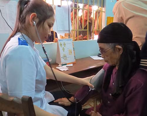Thực hiện chính sách dân tộc đặc thù ở TP Hồ Chí Minh ảnh 1