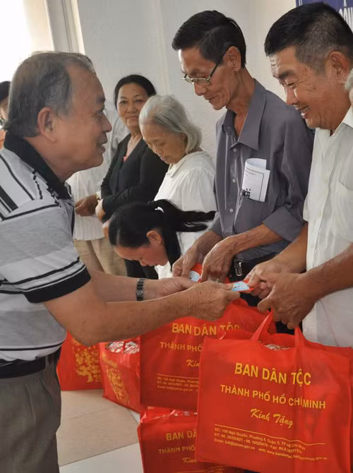 Thực hiện chính sách dân tộc đặc thù ở TP Hồ Chí Minh ảnh 2