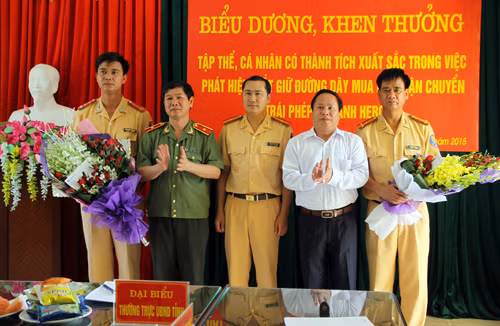 Lai Châu: Khen thưởng thành tích phá đường dây ma túy liên tỉnh ảnh 1