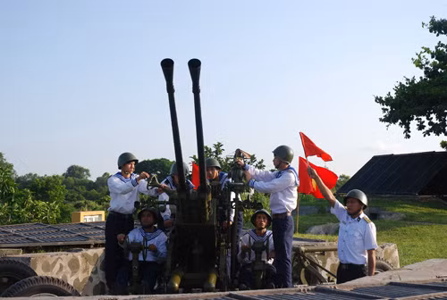 'Quả đấm thép' bảo vệ biển đảo ảnh 4