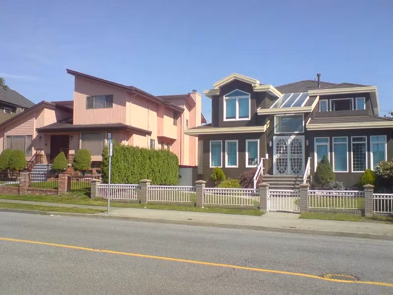 Người nước ngoài tăng cường đầu tư địa ốc ở Vancouver ảnh 1