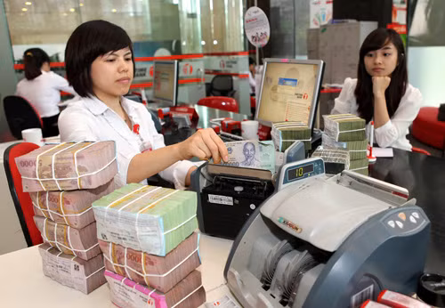 Điều chỉnh tỷ giá 1% để hạn chế rủi ro nền kinh tế ảnh 1