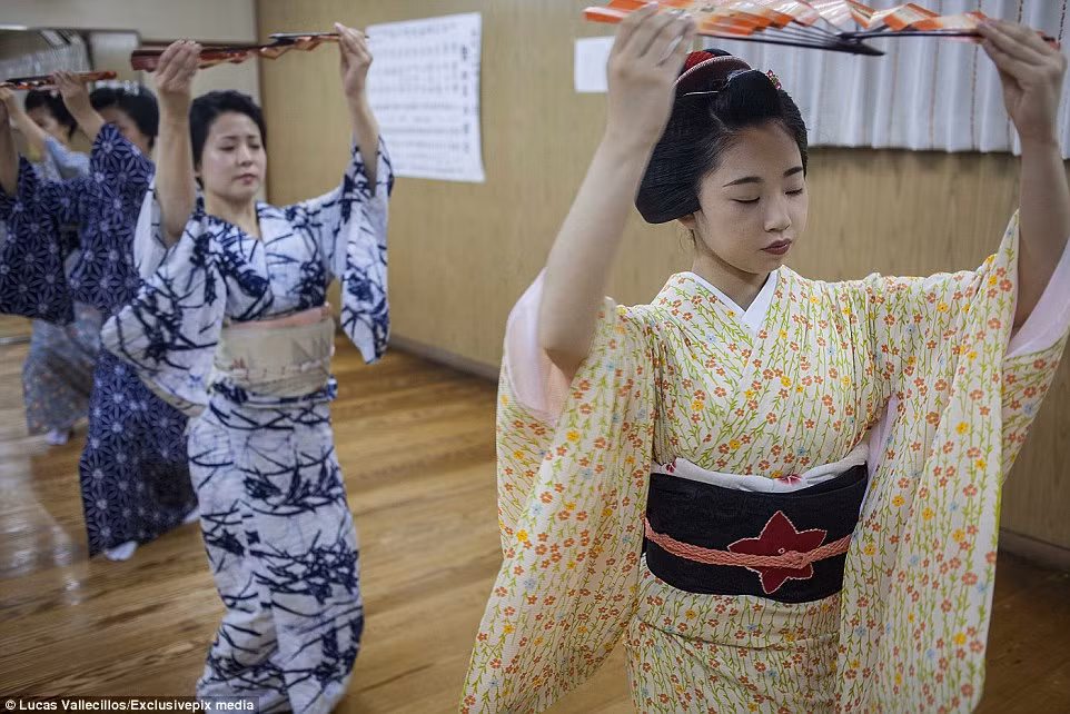 Bên trong thế giới bí mật của nàng Geisha hiện đại ảnh 10