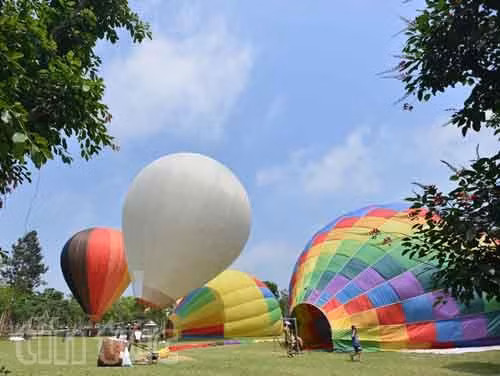 Ngắm khinh khí cầu ở Ecopark ảnh 2