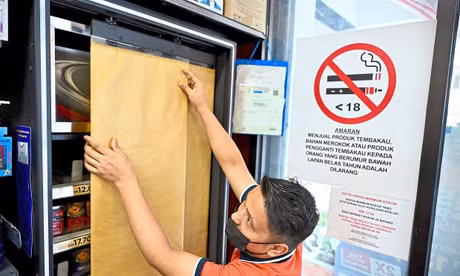 Kinh nghiệm của Malaysia trong triển khai quy định cấm trưng bày thuốc lá