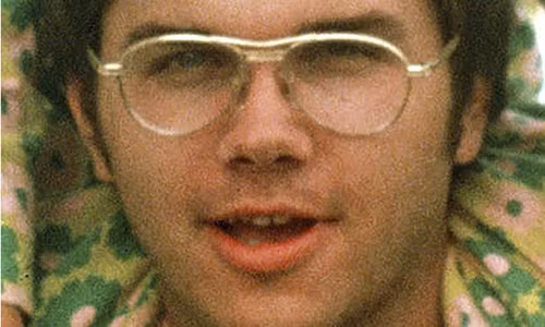 Mỹ từ chối phóng thích kẻ sát hại John Lennon ảnh 1