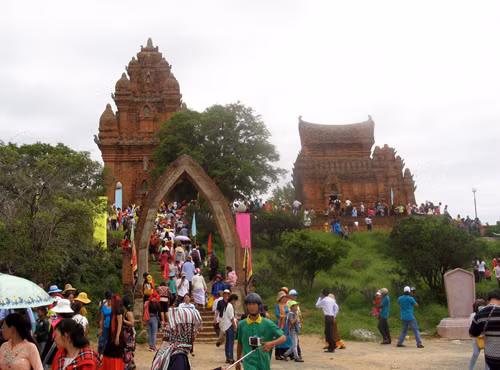 Sôi nổi lễ hội Katê của đồng bào Chăm ở Ninh Thuận ảnh 2