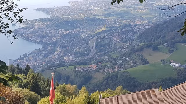 Montreux – Thành phố âm nhạc của Thụy Sĩ ảnh 12