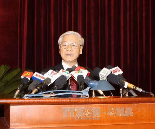 Cả nước phấn đấu thực hiện thắng lợi Nghị quyết Đại hội XI ảnh 1
