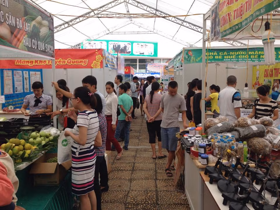Hội chợ hàng nông sản làng nghề Hà Nội ảnh 1