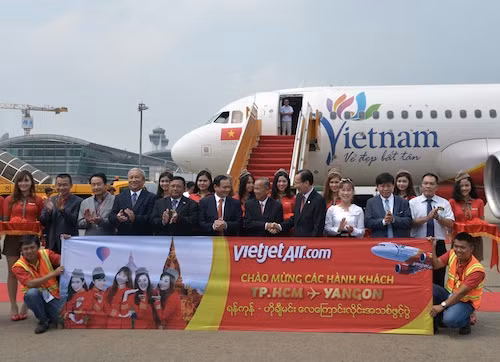 Vietjet khai trương đường bay TP Hồ Chí Minh - Myanmar ảnh 1