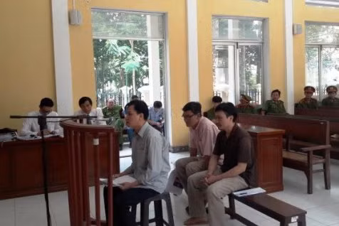 Tuyên án nguyên điều tra viên dùng nhục hình ảnh 1