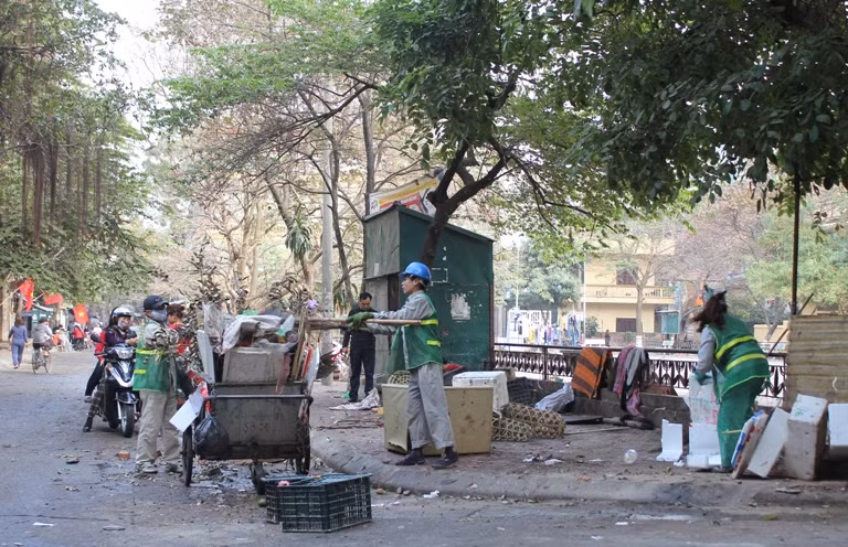 Một Hà Nội chiều 30 Tết ảnh 13