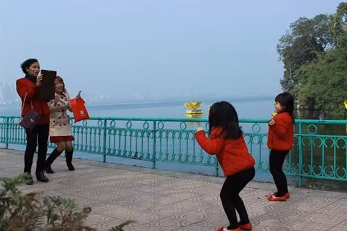 Hà Nội Mùng Một Tết ảnh 13