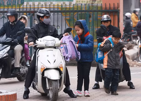 Ngày đầu tiên Hà Nội đổi giờ làm: Nhiều tuyến đường không còn ùn tắc ảnh 1