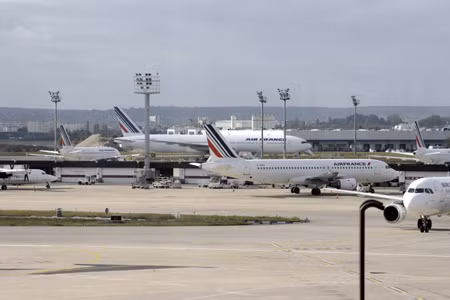 Air France huỷ 50% số chuyến bay đường dài do đình công ảnh 1