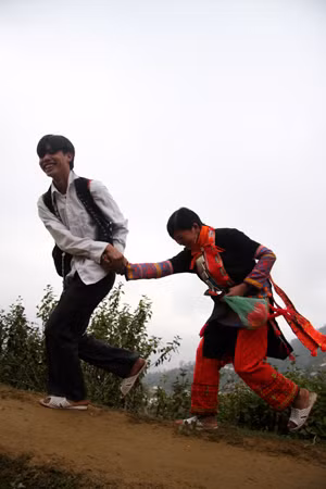Lên Vàng Ma Chải xem người Dao đỏ kéo vợ ảnh 2