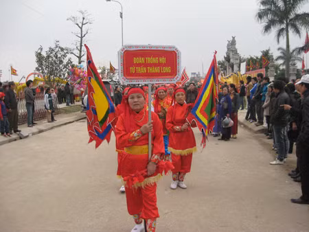 Lễ hội Đền Trần ở Thái Bình với tục rước nước sông Hồng ảnh 1