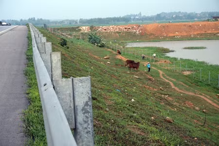 Tai nạn “rình rập” trên cao tốc Nội Bài – Lào Cai ảnh 5