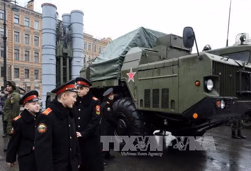Mỹ "quan ngại" S-300, S-400 của Nga ở Syria ảnh 1