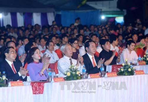 Chủ tịch nước Trần Đại Quang dự khai mạc Lễ hội truyền thống Trường Yên ảnh 2