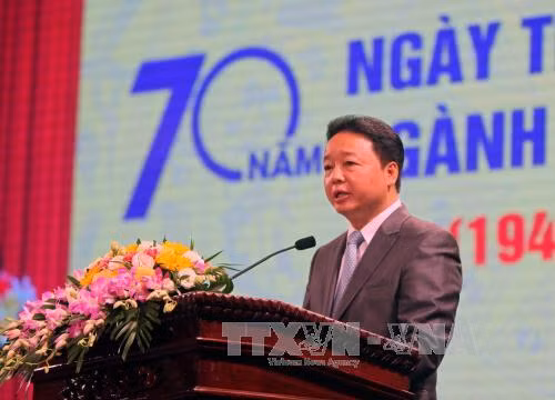 Bộ trưởng Trần Hồng Hà trao đổi về giải pháp đột phá cho ngành TN&MT ảnh 1