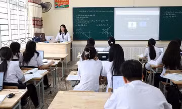 Chuẩn hóa chất lượng, giảm áp lực thi cử cho học sinh
