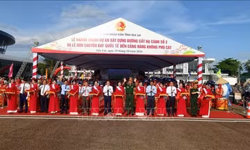 Gia Lai: Khánh thành đường cất hạ cánh số 2 Cảng hàng không Phù Cát
