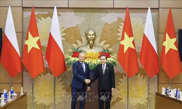 Chủ tịch Quốc hội Trần Thanh Mẫn hội kiến Thủ tướng Ba Lan