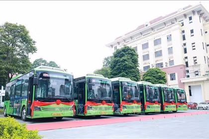 Thái Nguyên đưa tuyến xe buýt điện đầu tiên vào hoạt động