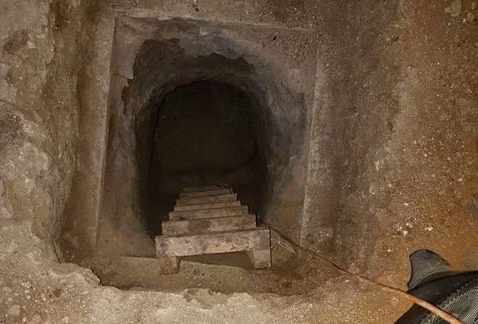 Hàng chục tù nhân Mexico đào hầm vượt ngục ảnh 1