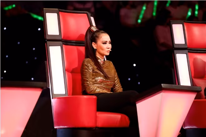 The Voice tập 7: HLV Thu Minh mang món ăn đẳng cấp 'Thuỷ- Hoả- Thổ' trên sân khấu ảnh 7