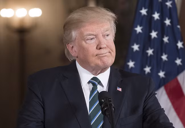 Lên làm tổng thống, ông Trump đứng vị trí nào trong danh sách tỷ phú? ảnh 1