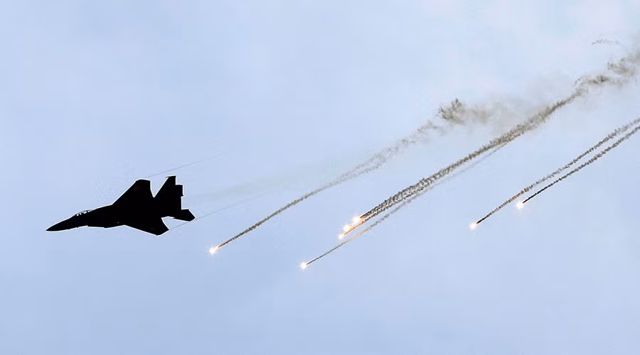Vẫn không kích ở Syria, Israel gửi thông điệp cứng rắn tới Nga ảnh 1