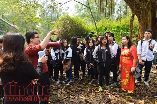 Học sinh phổ thông 'xâm nhập' trường Đại học ảnh 10