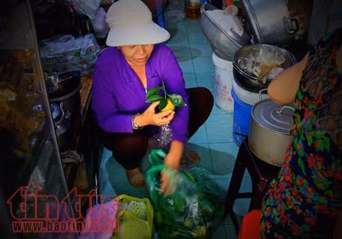 Mưu sinh ở vỉa hè qua ống kính ảnh 2