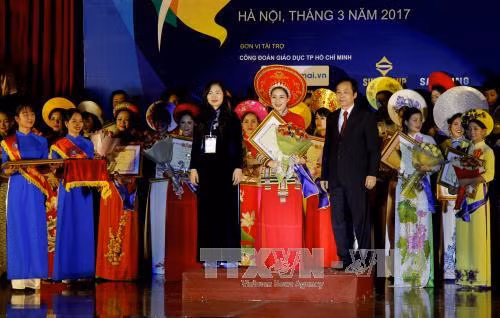 Cùng ngắm các cô giáo tài năng duyên dáng ảnh 10