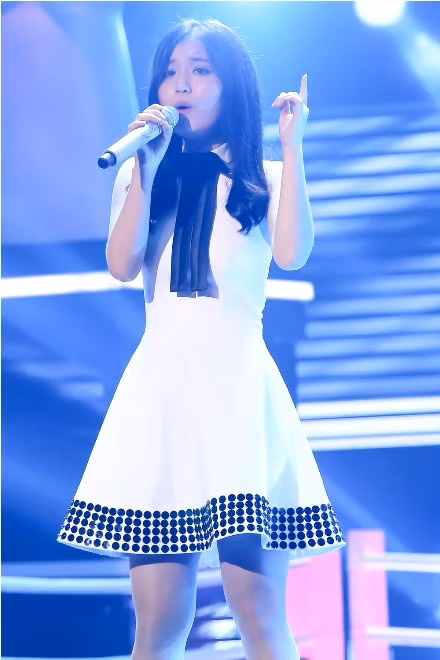 The Voice 2017: Cộng đồng mạng bức xúc vì HLV Noo chọn Han Sara, loại Tuấn Anh ảnh 2